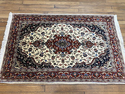 Ghoum Wool Rug with Medallion
